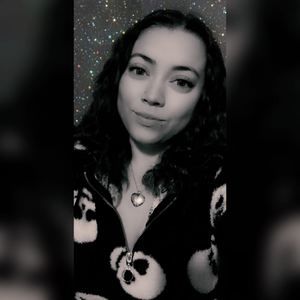 Meet your Posher, Candice